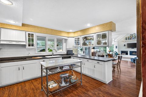 Tiny photo for 17 Sunset Road, Bloomington, IL 61701 (MLS # 12447024)