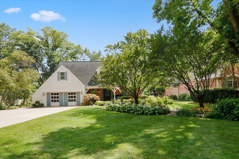 Tiny photo for 17 Sunset Road, Bloomington, IL 61701 (MLS # 12447024)