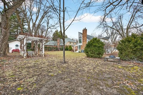 Tiny photo for 17 Sunset Road, Bloomington, IL 61701 (MLS # 12447024)