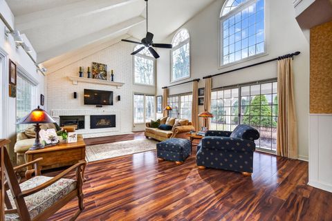 Tiny photo for 17 Sunset Road, Bloomington, IL 61701 (MLS # 12447024)