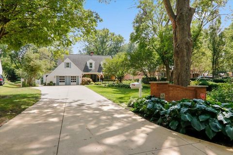 Tiny photo for 17 Sunset Road, Bloomington, IL 61701 (MLS # 12447024)