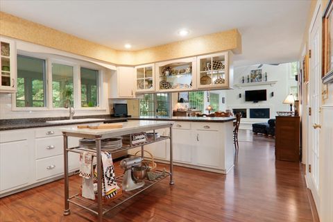 Tiny photo for 17 Sunset Road, Bloomington, IL 61701 (MLS # 12447024)