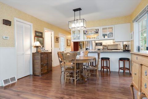 Tiny photo for 17 Sunset Road, Bloomington, IL 61701 (MLS # 12447024)