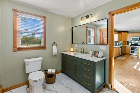 Tiny photo for 104 W Cottage Street, Sheldon, IL 60966 (MLS # 12501595)