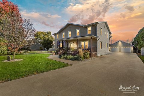 Tiny photo for 104 W Cottage Street, Sheldon, IL 60966 (MLS # 12501595)