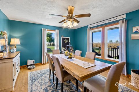 Tiny photo for 104 W Cottage Street, Sheldon, IL 60966 (MLS # 12501595)