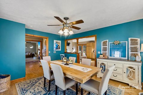 Tiny photo for 104 W Cottage Street, Sheldon, IL 60966 (MLS # 12501595)