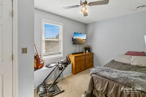 Tiny photo for 104 W Cottage Street, Sheldon, IL 60966 (MLS # 12501595)