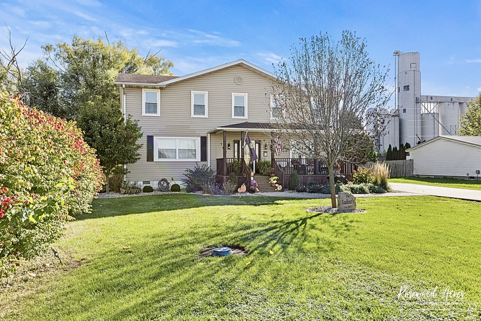 104 W Cottage Street
