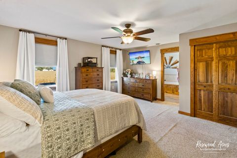 Tiny photo for 104 W Cottage Street, Sheldon, IL 60966 (MLS # 12501595)