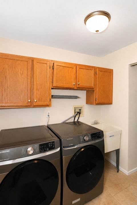 Tiny photo for 309 S Cross Trail, McHenry, IL 60050 (MLS # 12701143)