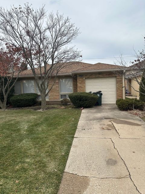 Photo of 4050 W Columbia Avenue, Lincolnwood, IL 60712 (MLS # 12535898)