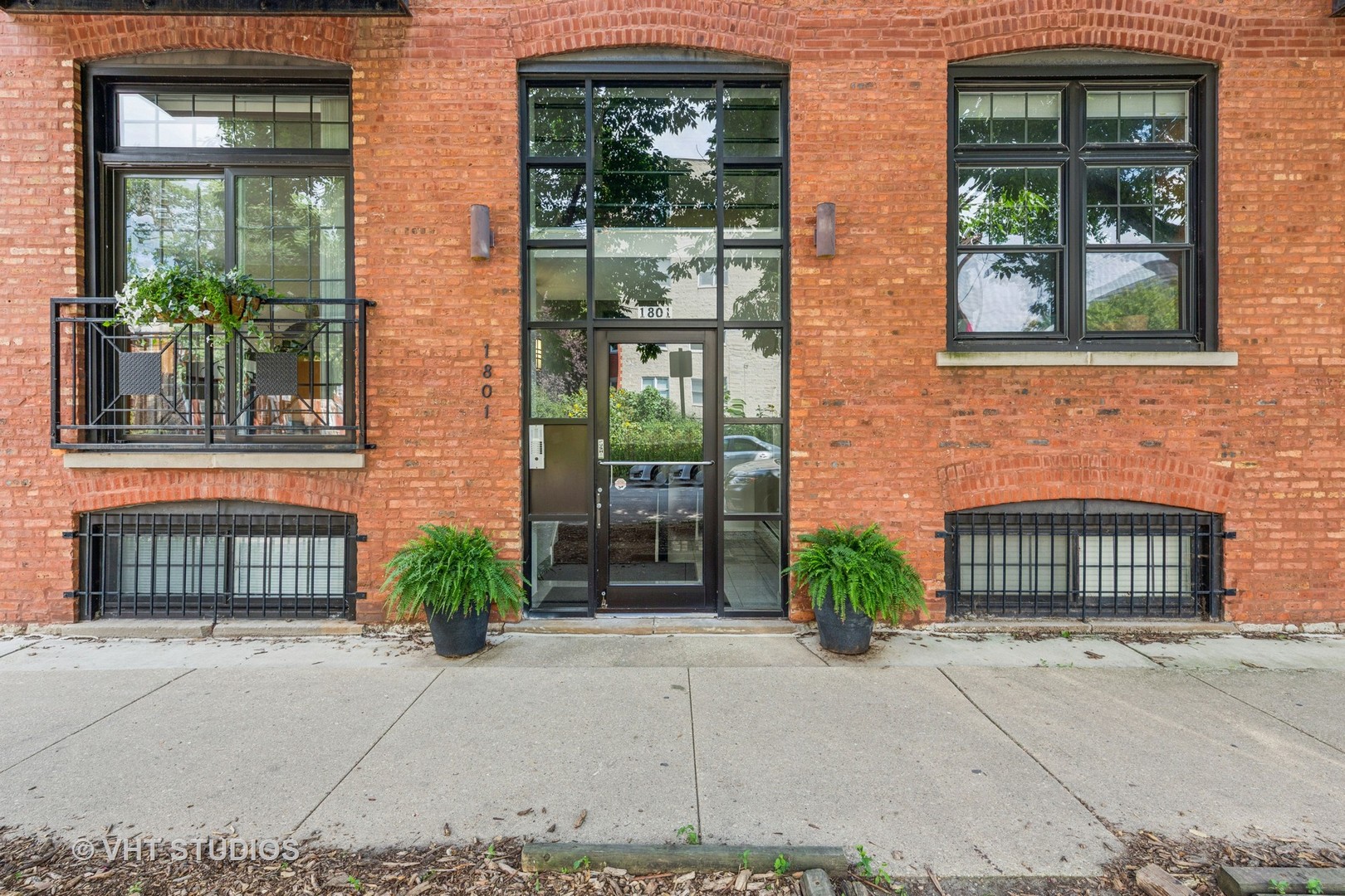 1801 W Thomas Street 13