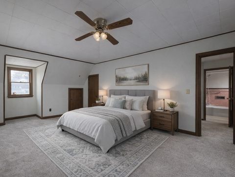 Tiny photo for 408 E 29th St Street, Davenport, IA 52803 (MLS # 100000312)