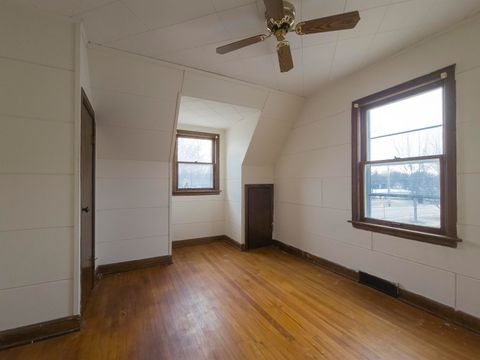 Tiny photo for 408 E 29th St Street, Davenport, IA 52803 (MLS # 100000312)