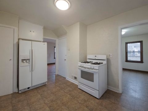 Tiny photo for 408 E 29th St Street, Davenport, IA 52803 (MLS # 100000312)