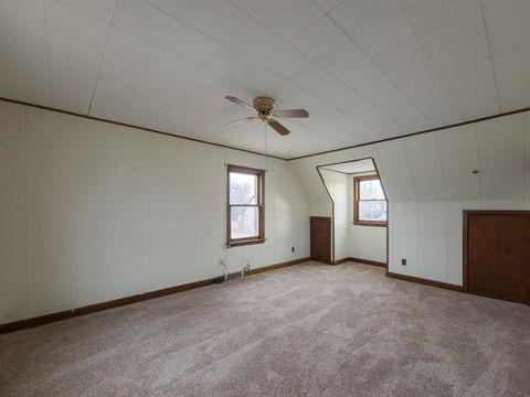 Tiny photo for 408 E 29th St Street, Davenport, IA 52803 (MLS # 100000312)