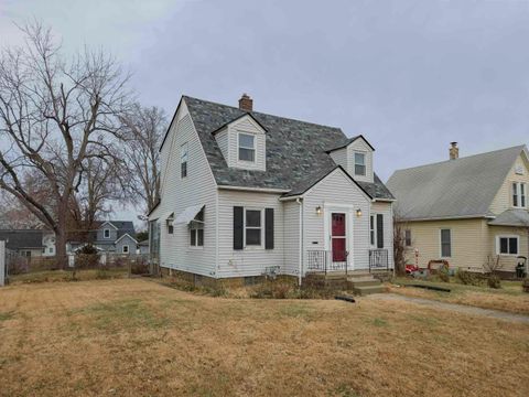 Tiny photo for 408 E 29th St Street, Davenport, IA 52803 (MLS # 100000312)