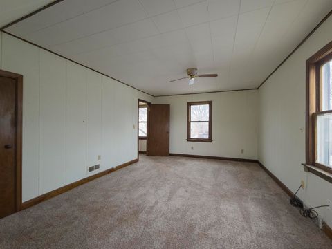 Tiny photo for 408 E 29th St Street, Davenport, IA 52803 (MLS # 100000312)