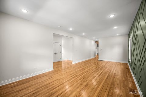 Tiny photo for 4633 Wolf Road, Western Springs, IL 60558 (MLS # 12672655)