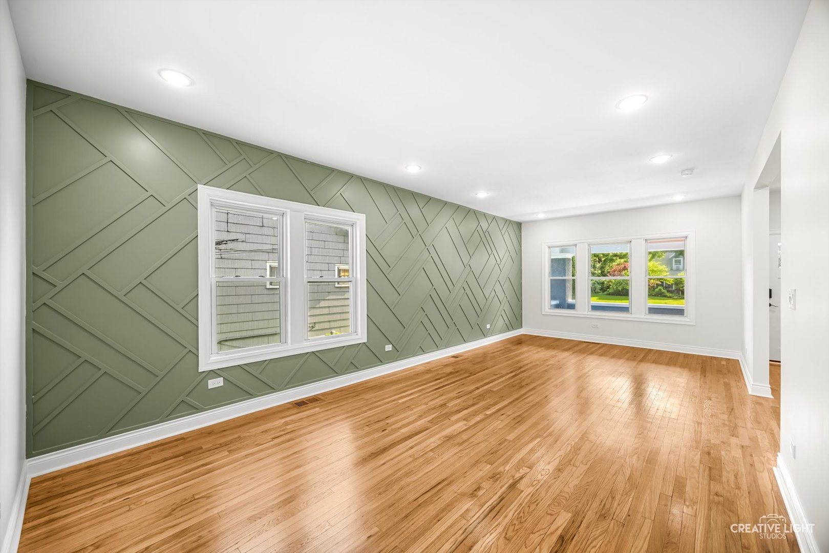 4633 Wolf Road