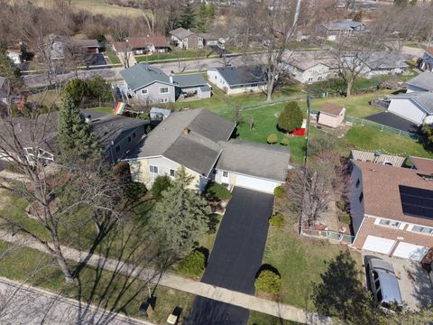 Tiny photo for 2914 Sheridan Drive, Woodridge, IL 60517 (MLS # 12605110)