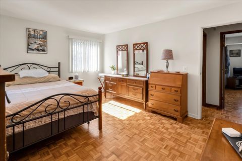 Tiny photo for 2914 Sheridan Drive, Woodridge, IL 60517 (MLS # 12605110)