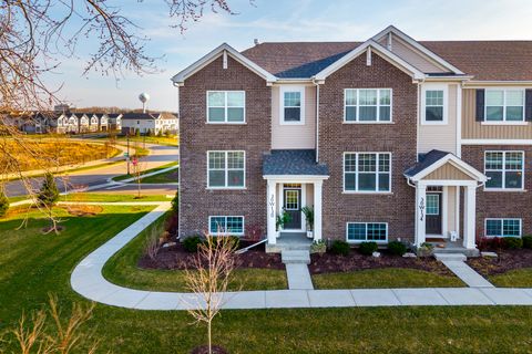 Tiny photo for 30W130 Wheeler Circle, Warrenville, IL 60563 (MLS # 12626201)