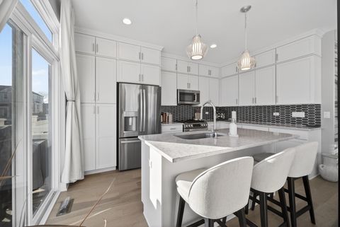 Tiny photo for 30W130 Wheeler Circle, Warrenville, IL 60563 (MLS # 12626201)