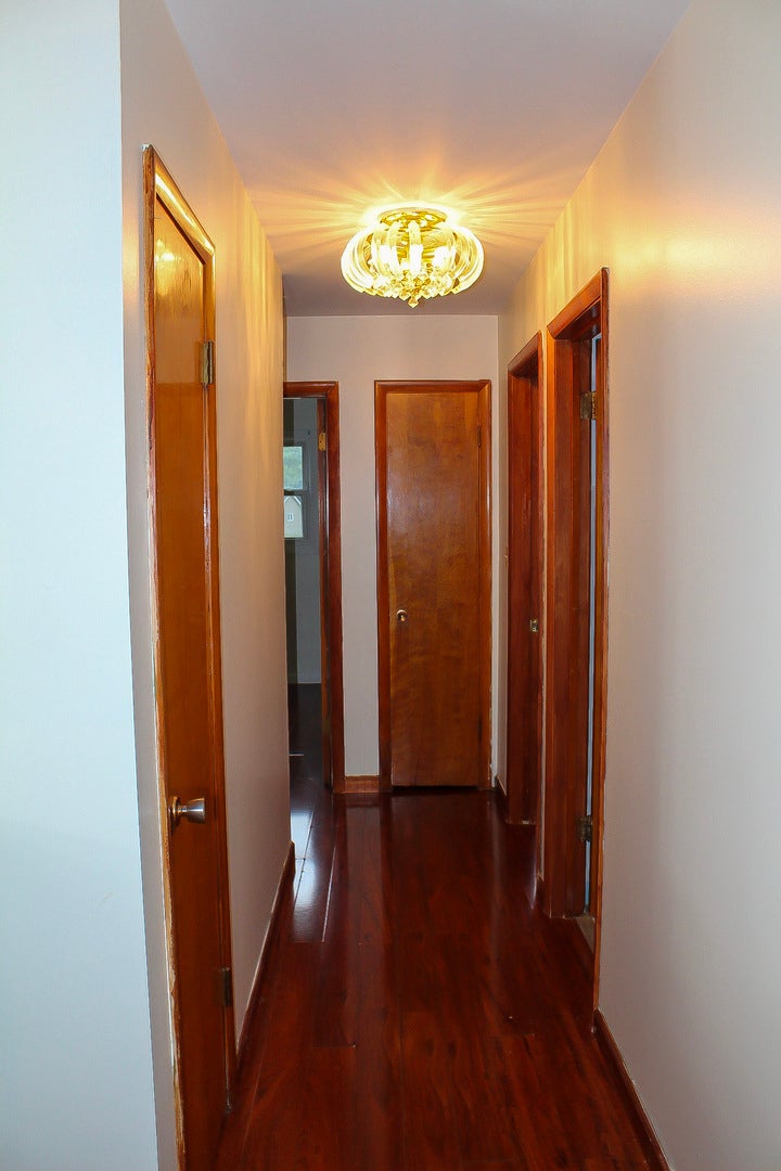 409 E Cherry Hill