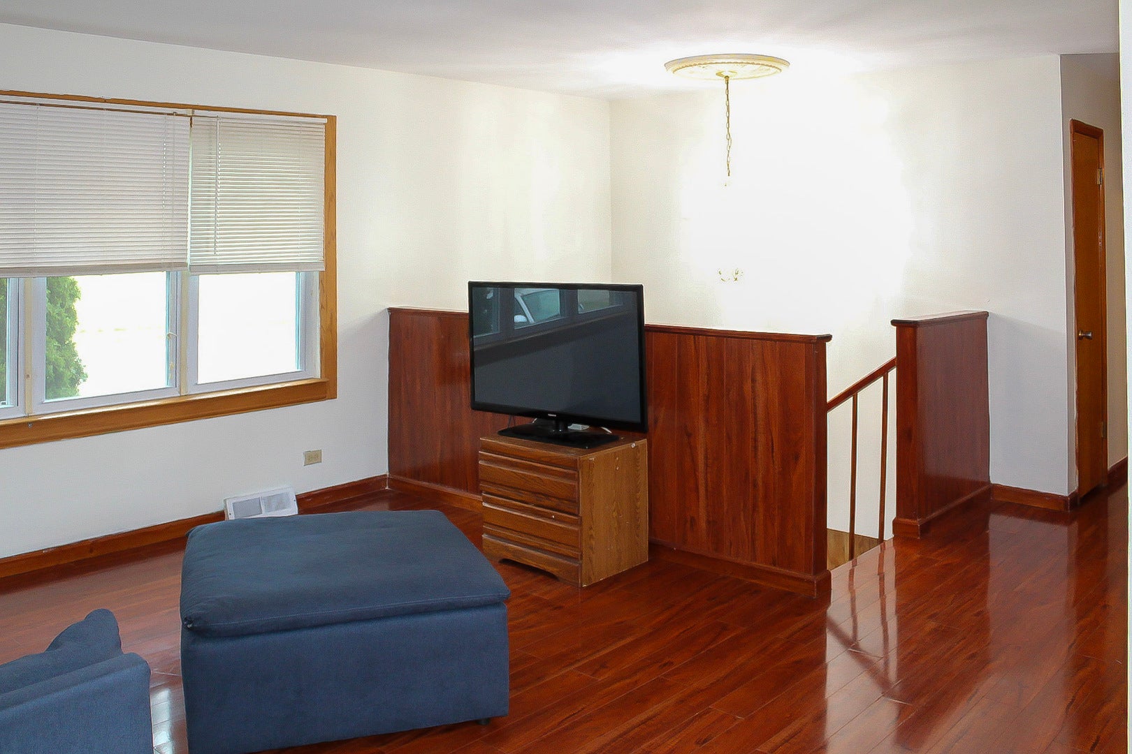 409 E Cherry Hill