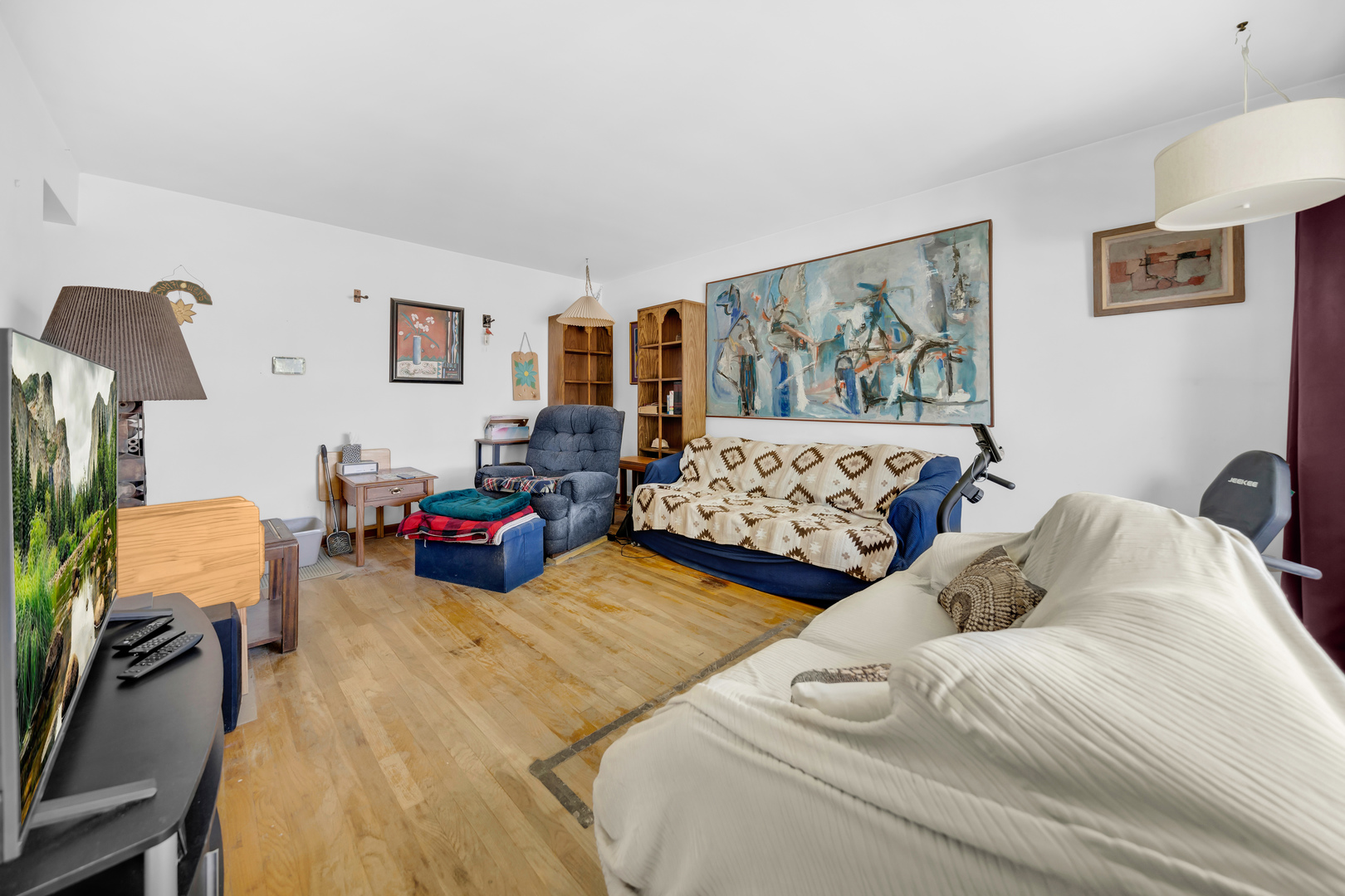 4313 W 77th Place W