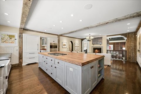 Tiny photo for 2448 Lincolnwood Drive, Evanston, IL 60201 (MLS # 12618098)