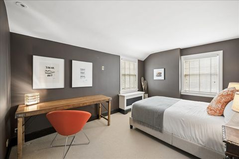 Tiny photo for 2448 Lincolnwood Drive, Evanston, IL 60201 (MLS # 12618098)