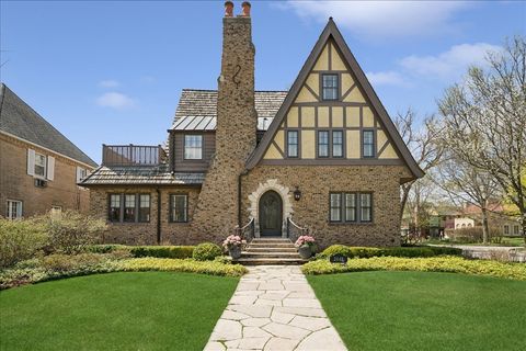 Photo of 2448 Lincolnwood Drive, Evanston, IL 60201 (MLS # 12618098)