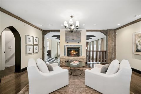 Tiny photo for 2448 Lincolnwood Drive, Evanston, IL 60201 (MLS # 12618098)