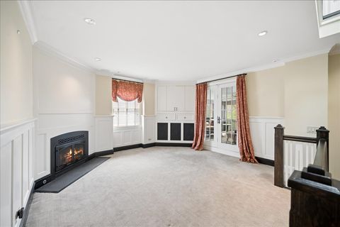 Tiny photo for 2448 Lincolnwood Drive, Evanston, IL 60201 (MLS # 12618098)