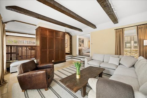 Tiny photo for 2448 Lincolnwood Drive, Evanston, IL 60201 (MLS # 12618098)