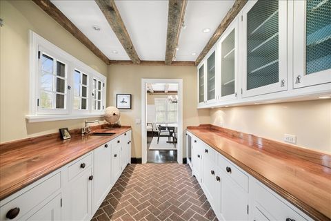 Tiny photo for 2448 Lincolnwood Drive, Evanston, IL 60201 (MLS # 12618098)