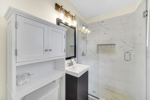 Tiny photo for 310 Maricopa Lane, Hoffman Estates, IL 60169 (MLS # 12663631)