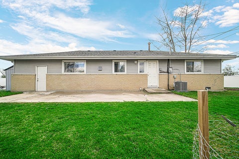 Tiny photo for 310 Maricopa Lane, Hoffman Estates, IL 60169 (MLS # 12663631)