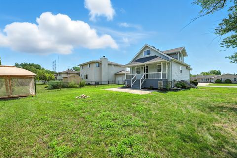 Tiny photo for 1890 182nd Place, Lansing, IL 60438 (MLS # 12493889)