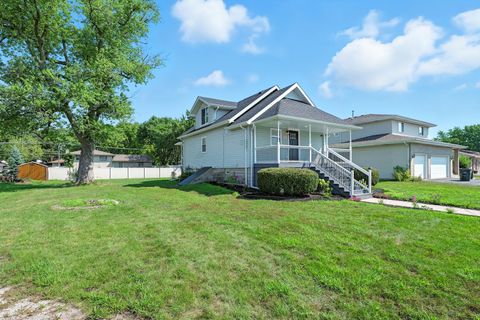 Tiny photo for 1890 182nd Place, Lansing, IL 60438 (MLS # 12493889)