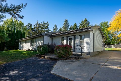 Photo of 7001 Maple Street, Marengo, IL 60152 (MLS # 12502981)