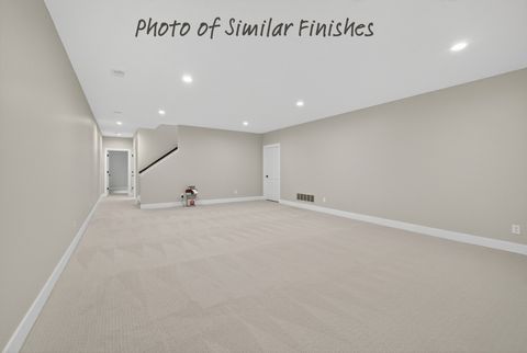 Tiny photo for 208 N 15th Street, Le Claire, IA 52753 (MLS # 12622061)