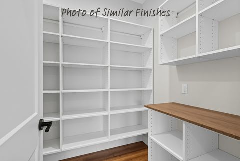 Tiny photo for 208 N 15th Street, Le Claire, IA 52753 (MLS # 12622061)