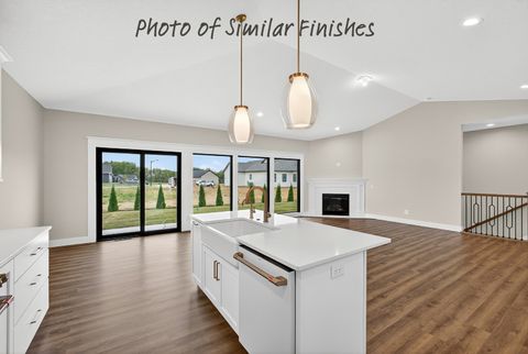 Tiny photo for 208 N 15th Street, Le Claire, IA 52753 (MLS # 12622061)