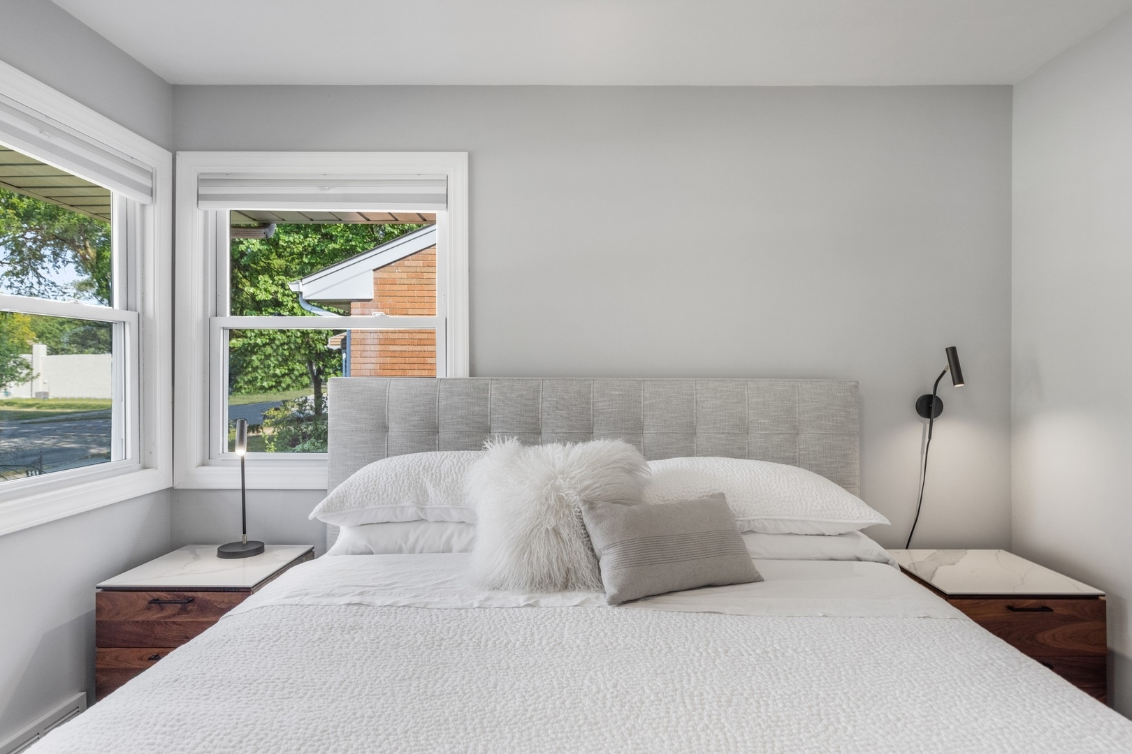 Villa Park, Illinois 60181, United States, 3 Bedrooms Bedrooms, ,2 BathroomsBathrooms,Residential,Active,233544