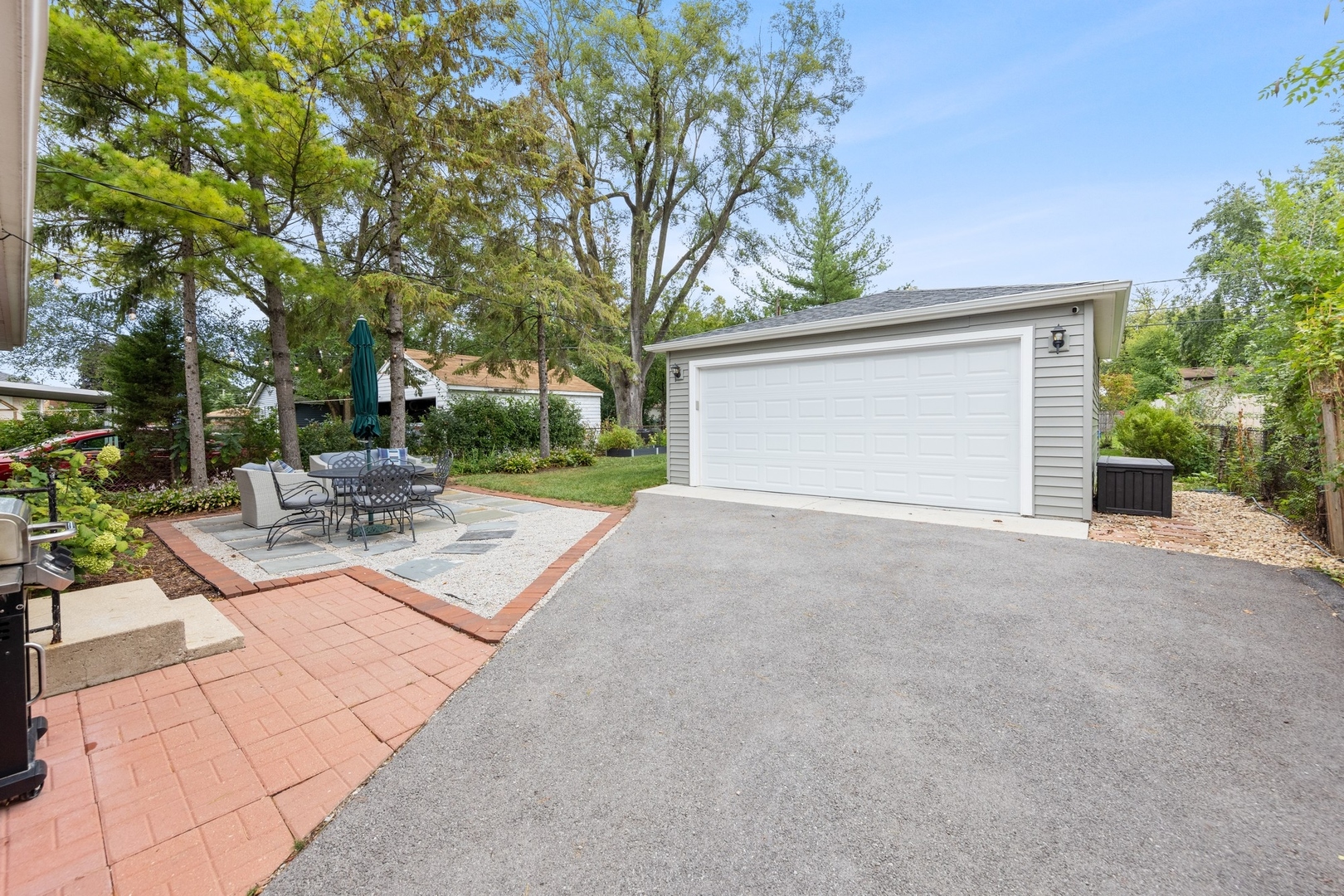 Villa Park, Illinois 60181, United States, 3 Bedrooms Bedrooms, ,2 BathroomsBathrooms,Residential,Active,233544