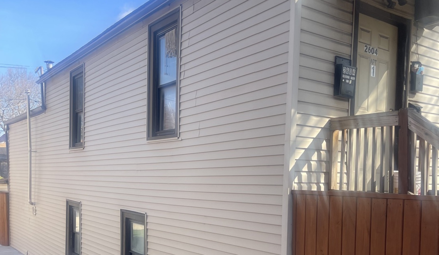 2604 W 23rd Place